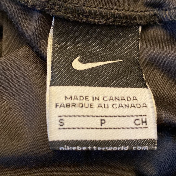 Nike Canada Hockey Shirt - Picture 5 of 6